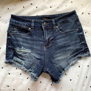Like New Celebrity Pink Blue Five Pocket Dark Wash Cutoff Jean Shorts